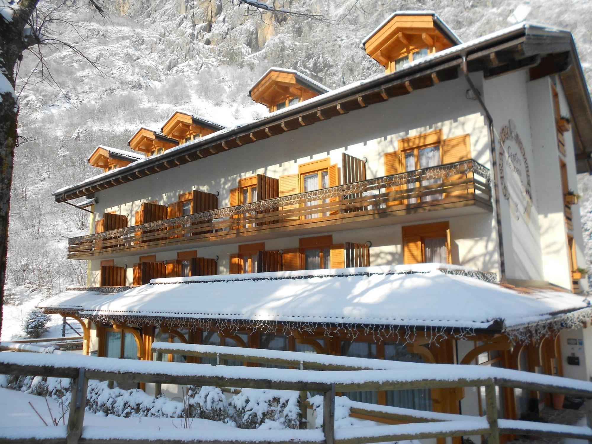 Garni Lago Nembia San Lorenzo Dorsino Exterior photo